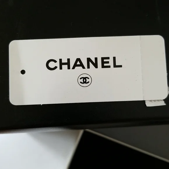 CHANEL Classic Flap Quilted Patent Bag. - Picture 16 of 16